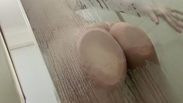 Full leaked Kitananudes private onlyfans photo