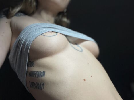Full leaked Kitbober private onlyfans photo