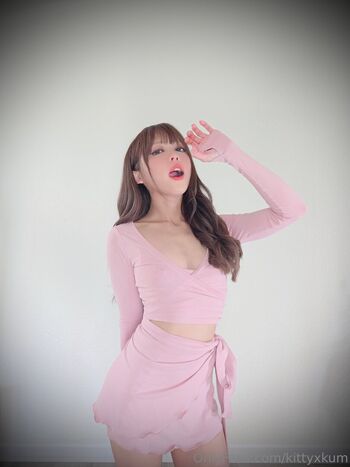 Full leaked Kitty x kum private onlyfans photo