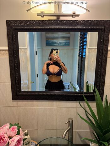 Full leaked Kittyautumnmeow private onlyfans photo