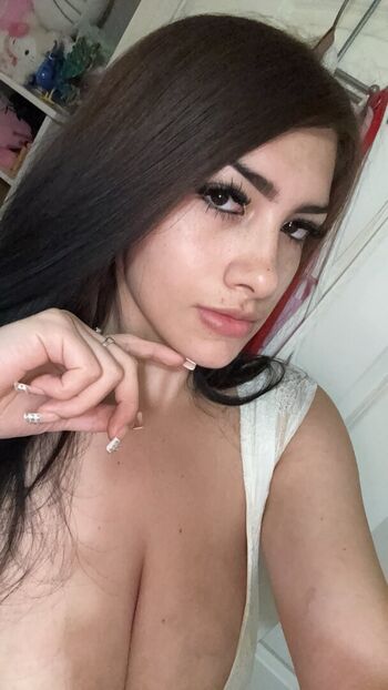 Full leaked Kittygirlmel private onlyfans photo