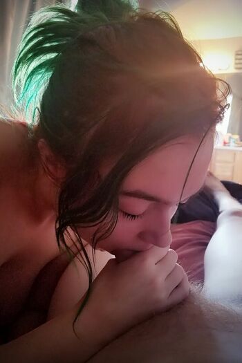 Full leaked Kittykameleon private onlyfans photo