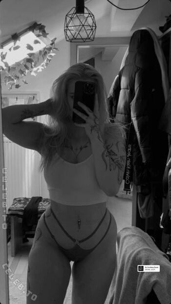 Full leaked Kittykattoni private onlyfans photo