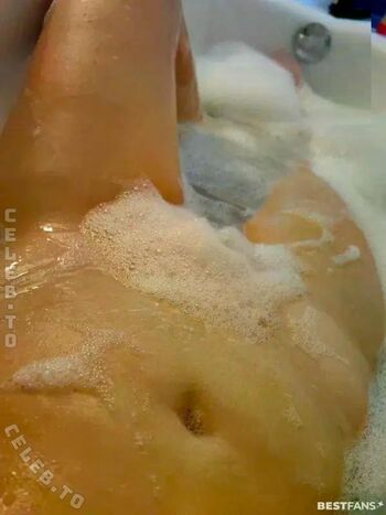 Full leaked Kiviiie private onlyfans photo