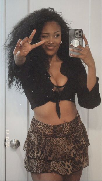 Full leaked Kiwionthesticks private onlyfans photo