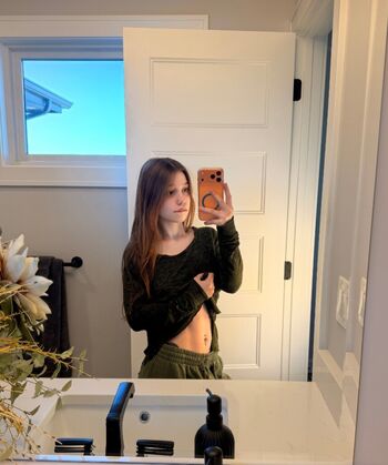 Full leaked Kiyalane private onlyfans photo