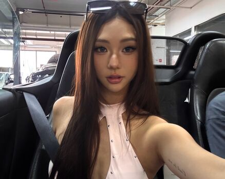 Full leaked Kkarenzeng private onlyfans photo