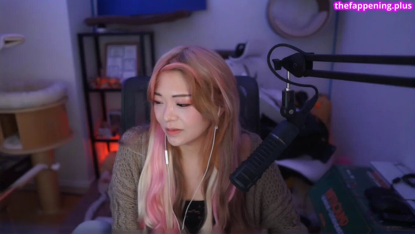 Kkatamina / Miyoung Foto OnlyFans Nua #294