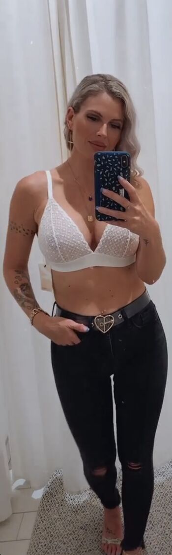 Full leaked Kkgirlfitness private onlyfans photo