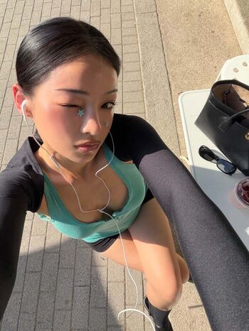 Full leaked Kkmmmkk private onlyfans photo