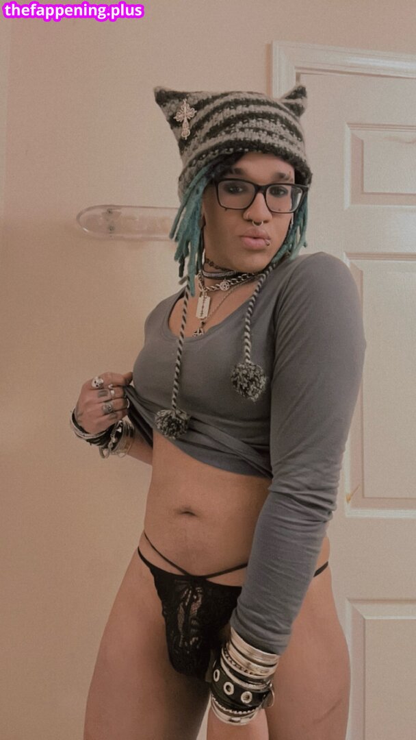 Kkthefallenone / arthan_the_fallen_one Foto OnlyFans Nuda #2