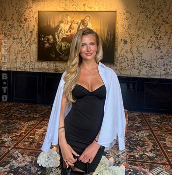 Full leaked Klari oe private onlyfans photo