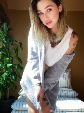 Kleio Valentien