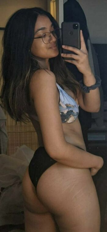 Full leaked Komal private onlyfans photo