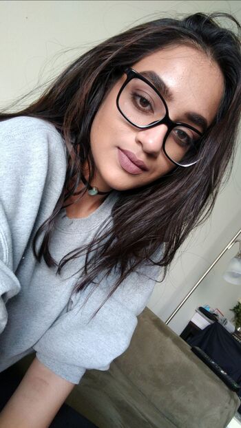 Full leaked Komal private onlyfans photo