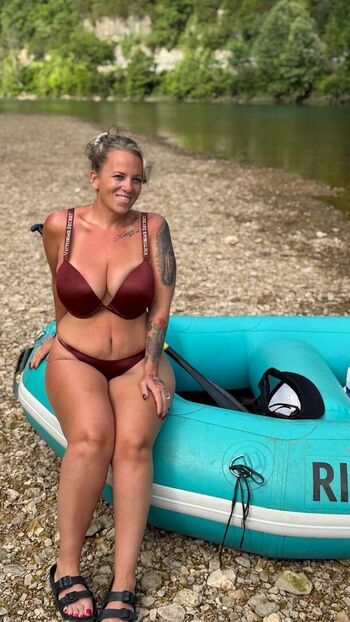Full leaked Kourtneyfarmgirl private onlyfans photo
