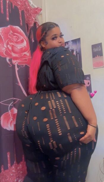 Kourtneythebbw