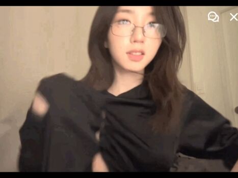 Full leaked Kpop girls private onlyfans photo