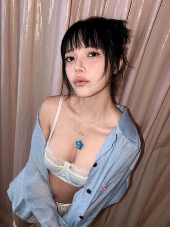 Full leaked Kpop girls page private onlyfans photo