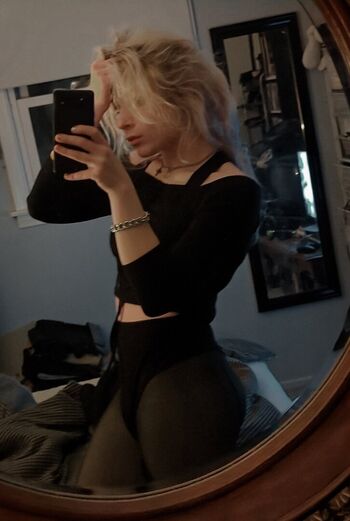 Full leaked Krischrome private onlyfans photo