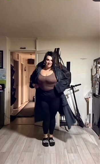 Full leaked Krissymaria private onlyfans photo