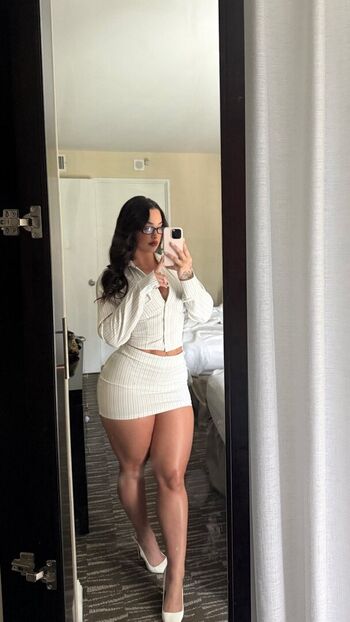 Full leaked Krissytay private onlyfans photo
