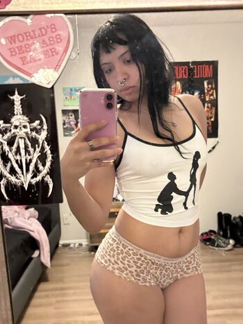 Full leaked Kristicore private onlyfans photo