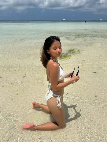 Full leaked Krizhian quizon page private onlyfans photo