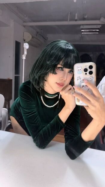 Full leaked Kura onee san  page private onlyfans photo