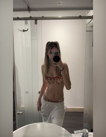 Full leaked Kyahelise private onlyfans photo