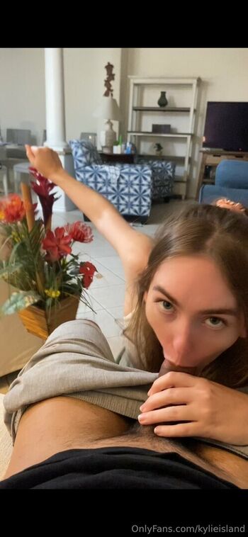 Full leaked Kylie island private onlyfans photo