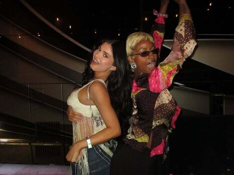 Full leaked Kylie jenner private onlyfans photo