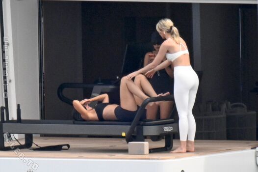Full leaked Kylie jenner  page private onlyfans photo