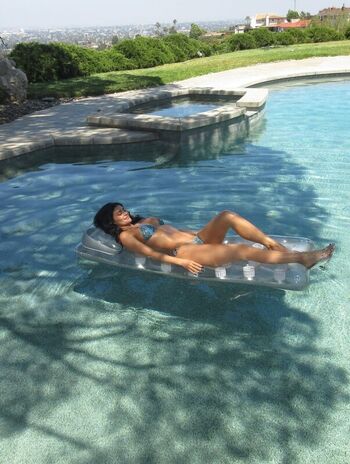 Full leaked Kylie jenner page private onlyfans photo