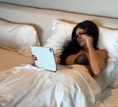 Full leaked Kylie jenner private onlyfans photo