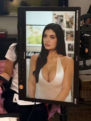 Full leaked Kylie jenner page private onlyfans photo