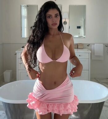 Full leaked Kylie jenner  page private onlyfans photo