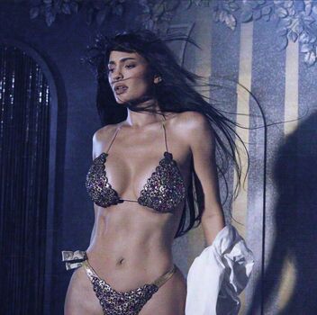 Full leaked Kylie jenner page private onlyfans photo