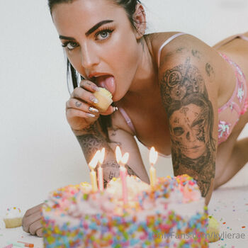 Full leaked Kylieraehall private onlyfans photo