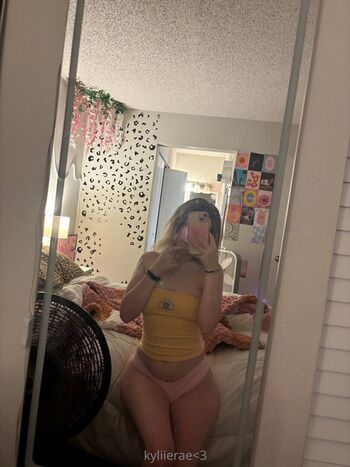 Full leaked Kyliierae private onlyfans photo