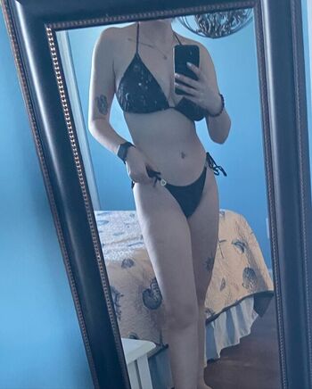 Full leaked Kyrafitnessgrowth private onlyfans photo