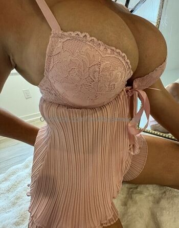 Lacey Evans
