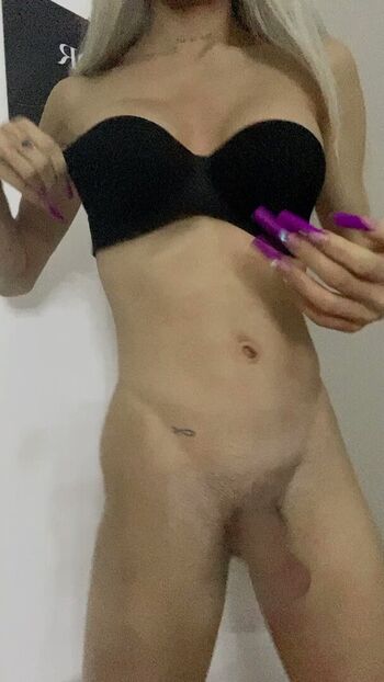 Full leaked Ladior private onlyfans photo