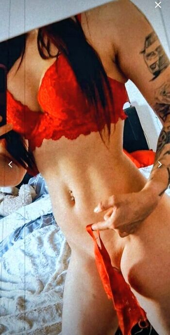 Full leaked Lady in red f private onlyfans photo