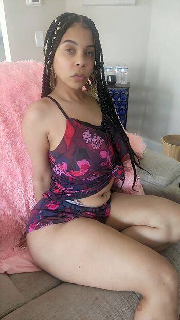 Full leaked Lady lebraa page private onlyfans photo