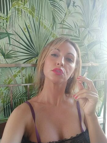 Full leaked Ladyfetish private onlyfans photo