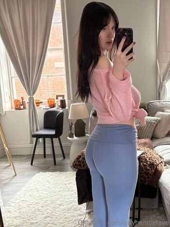 Full leaked Ladyhenniefaye private onlyfans photo