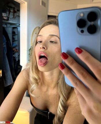 Full leaked Ladyydaisy private onlyfans photo