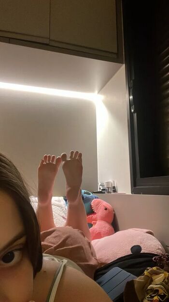 Lalafeet01