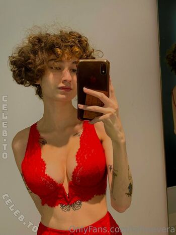 Full leaked Lalhoevera private onlyfans photo